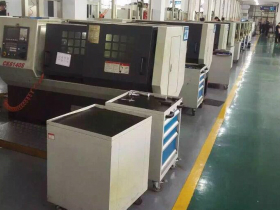 平床身数控车床